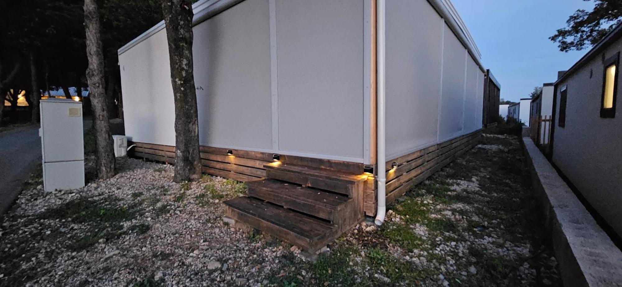 250 Mobile Home Селце Екстериор снимка